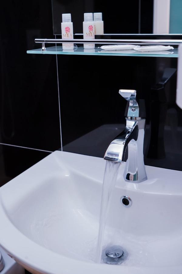 Sr99 Hotel Tiran Dış mekan fotoğraf
