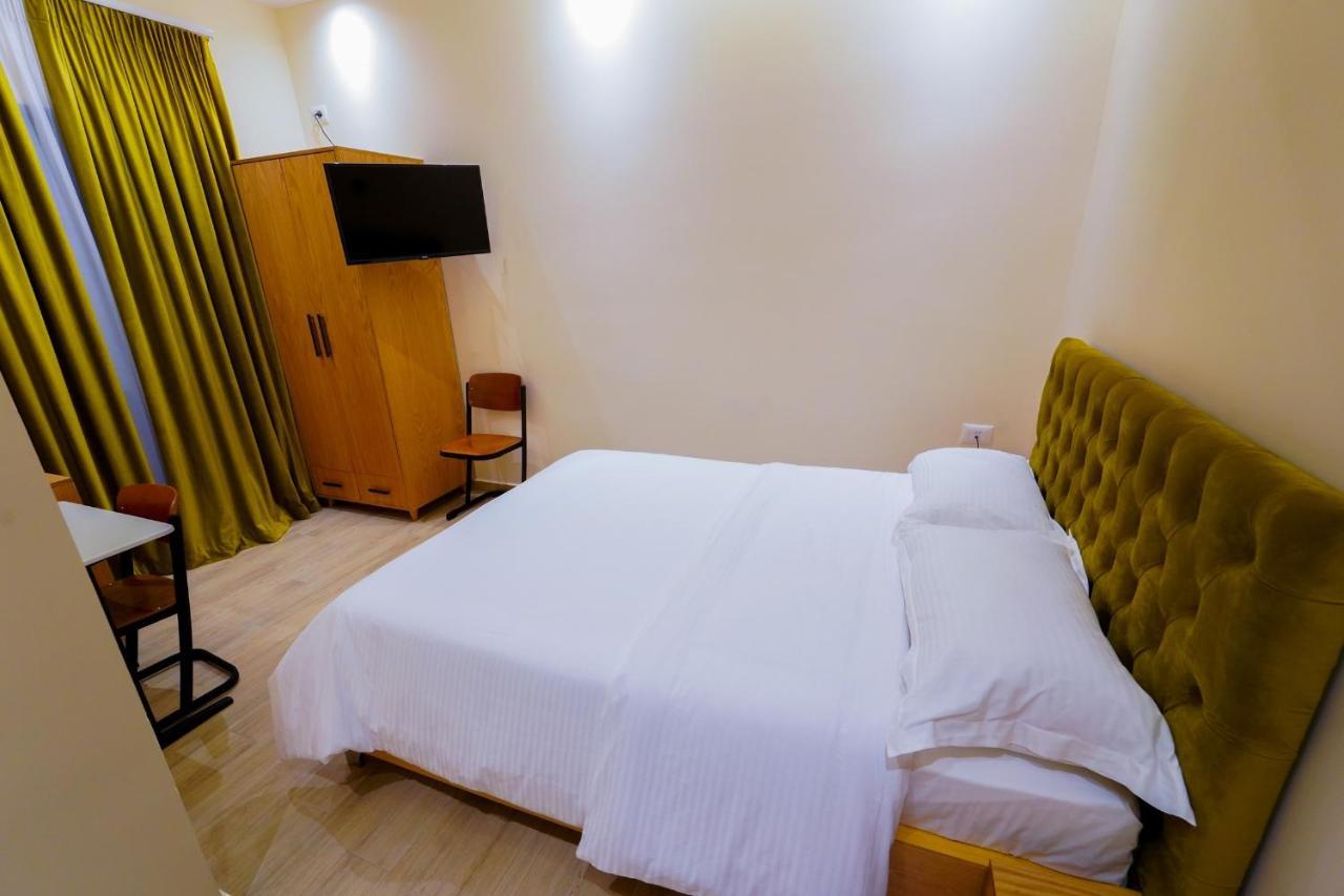 Sr99 Hotel Tiran Dış mekan fotoğraf