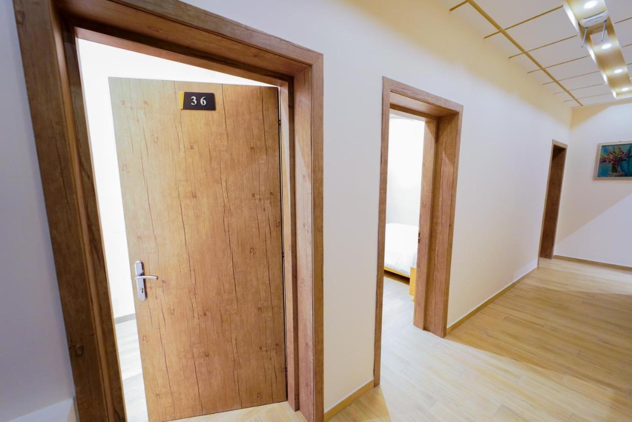 Sr99 Hotel Tiran Dış mekan fotoğraf