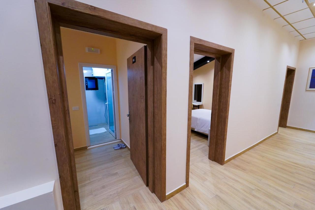 Sr99 Hotel Tiran Dış mekan fotoğraf
