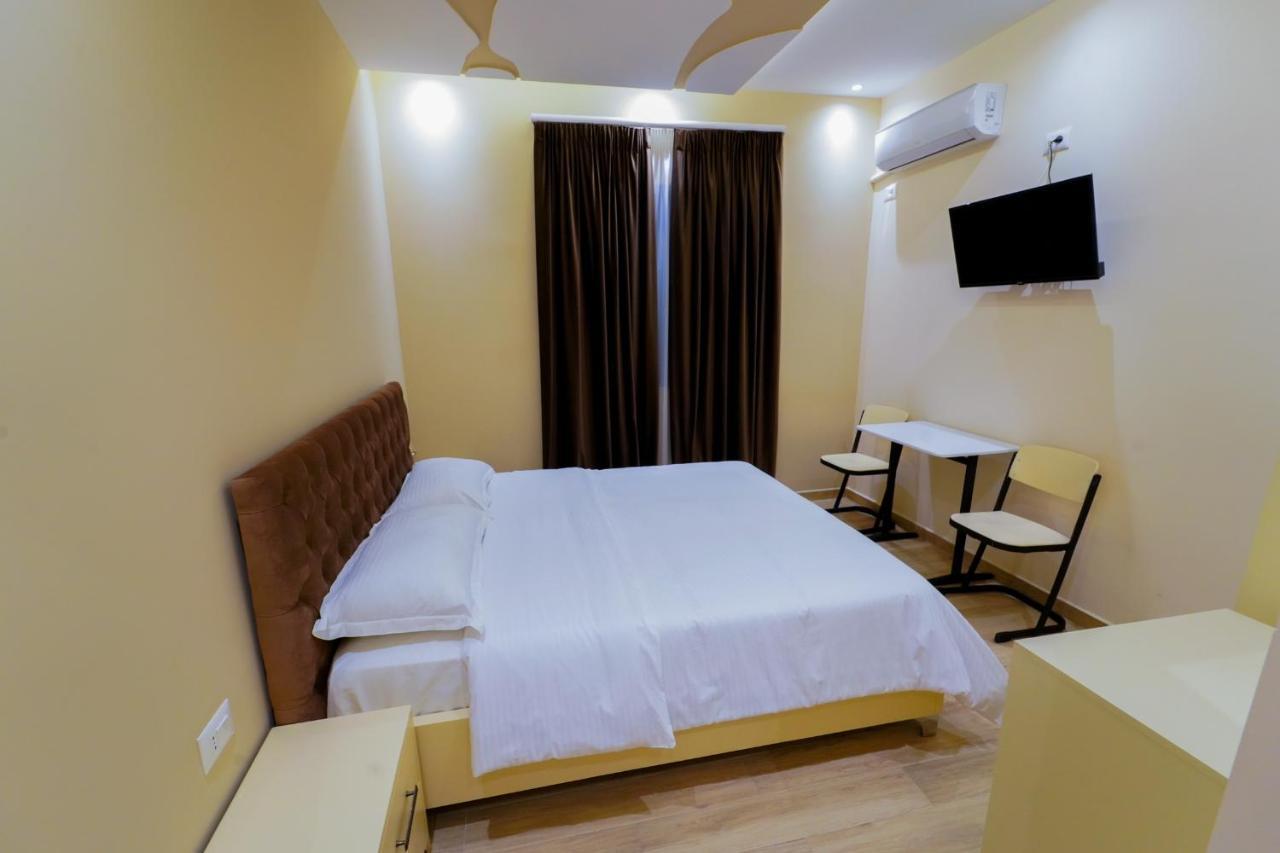 Sr99 Hotel Tiran Dış mekan fotoğraf