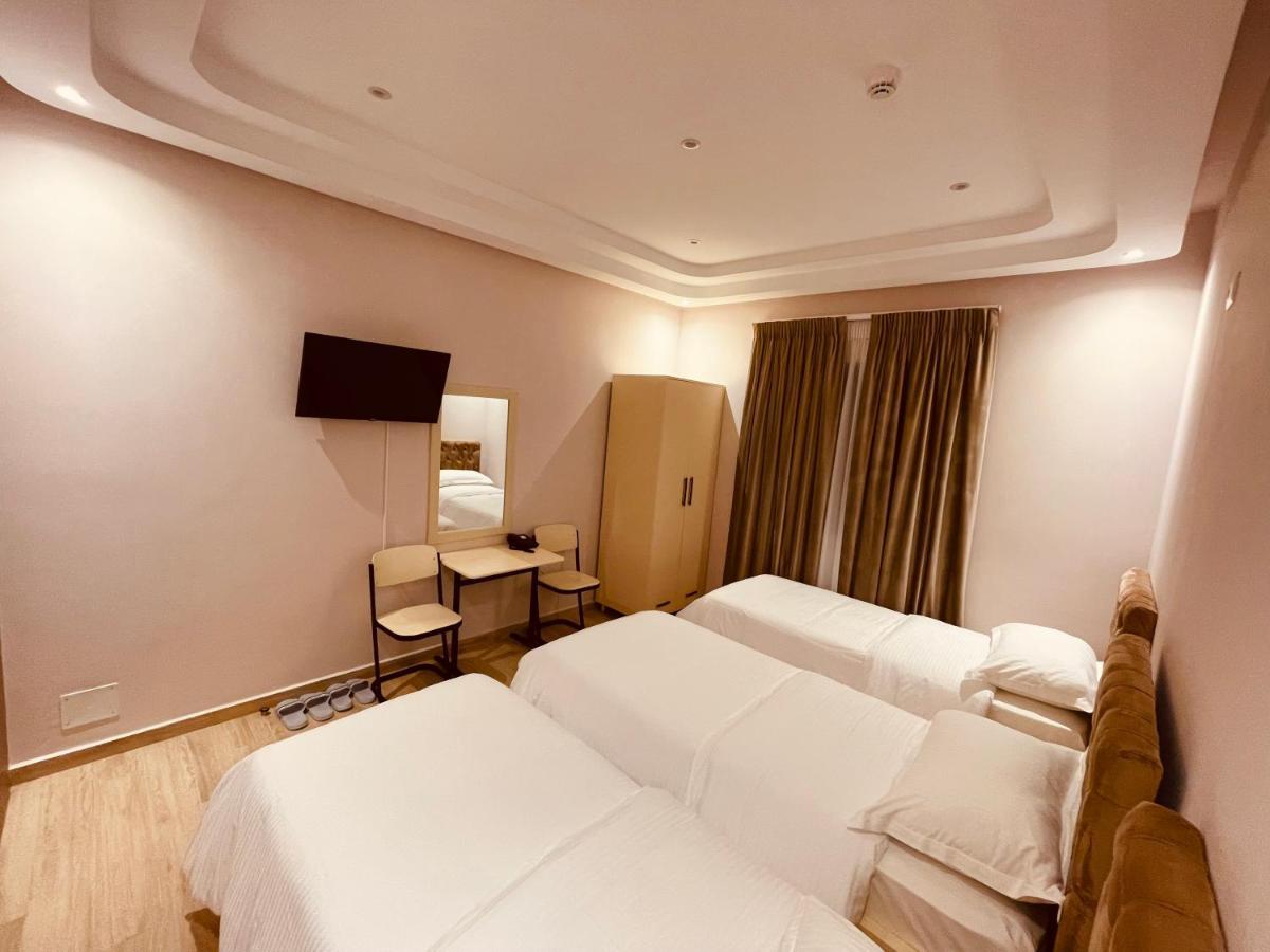 Sr99 Hotel Tiran Dış mekan fotoğraf